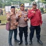 Ketua DPD LDII Kab. Bangka, Edy Lasmono foto bersama Kapolres Bangka AKBP Toni Sarjaka, Kamis (23/01)